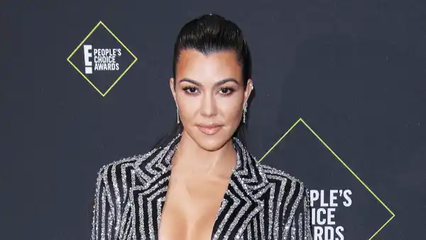 Kourtney Kardashian Wears a Bra Top 2019 People's Choice Awards
