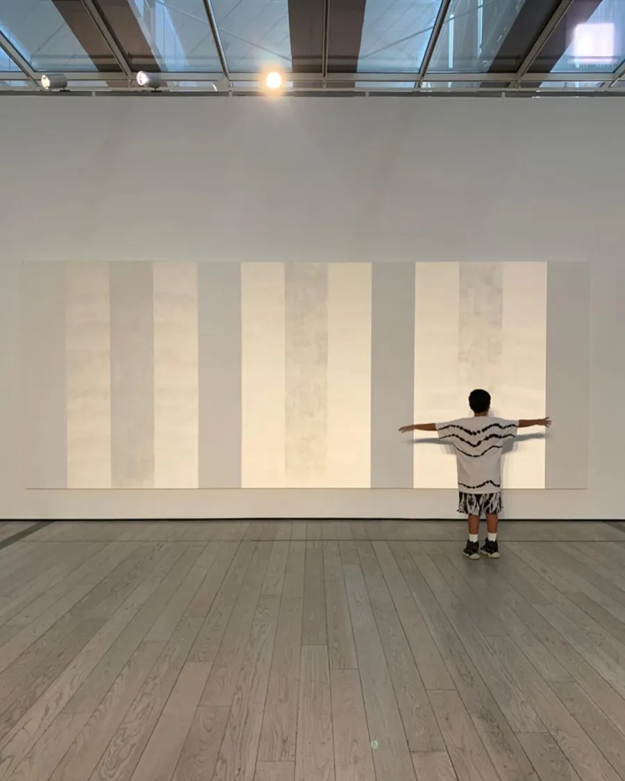 Kourtney Kardashian Explores Art Museum With Mason, Penelope and Reign