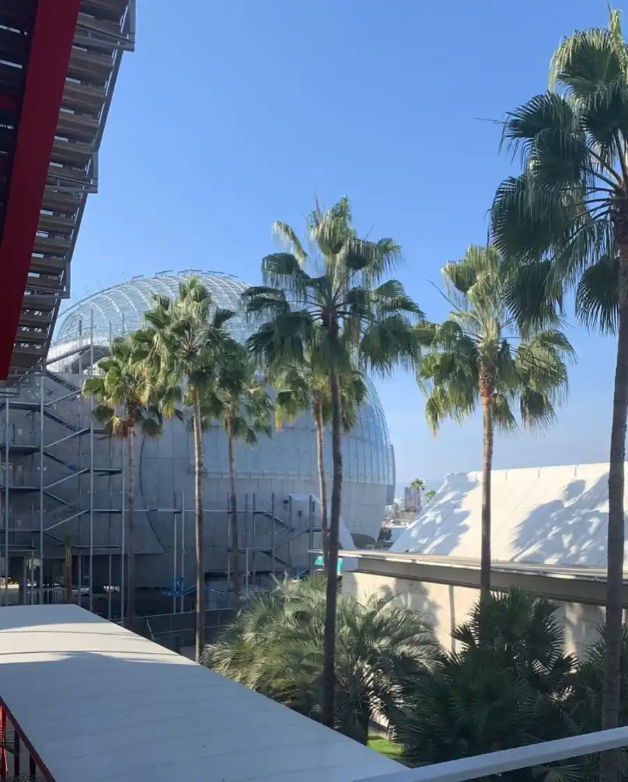 Kourtney Kardashian Explores Art Museum With Mason, Penelope and Reign