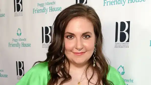 Lena Dunham Says She’s ‘Stronger Than Ever’ After Health Battle