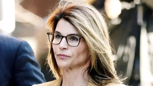 Lori Loughlin Thinks the Jury Will Be Sympathetic Toward Her During College Admissions Trial