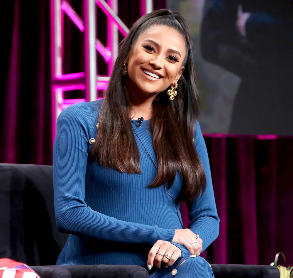 Shay-Mitchell-Jokes-About-Postpartum-Breasts