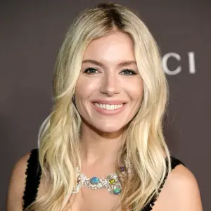 Sienna Miller Wore a Gorgeous Gucci Necklace to the LACMA Art and Film Gala