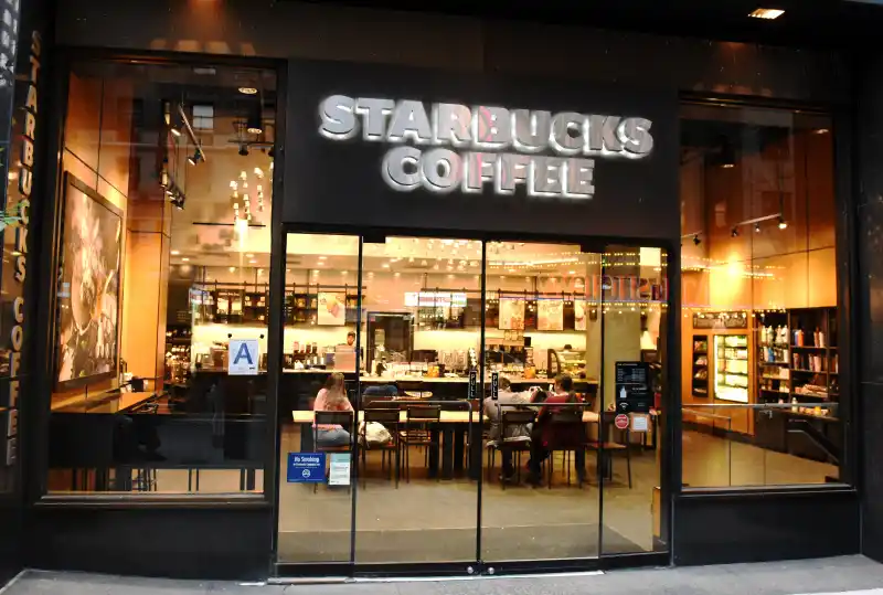 Starbucks First Pick-Up Only Store to Open in NYC