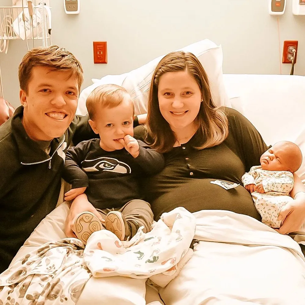 Zach Roloff Shares Adorable Pic With &lsquo;Twin Round 2&rsquo; After Welcoming Daughter