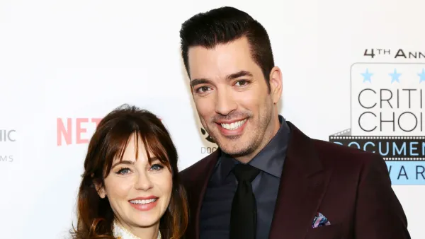 Zooey Deschanel Jonathan Scott Make Their Red Carpet Debut