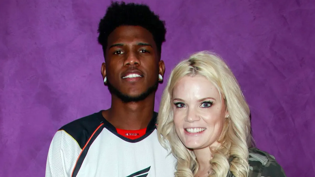 90 Day Fiance’s Ashley Martson Shares Crying Pic As She Admits She’s Still in Love With Estranged Husband Jay Smith