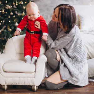Best Buys for New Moms This Holiday Season