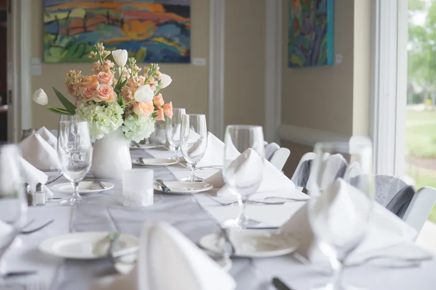 Duchess Meghan's Guide To Hosting Christmas With Friends Resurfaces