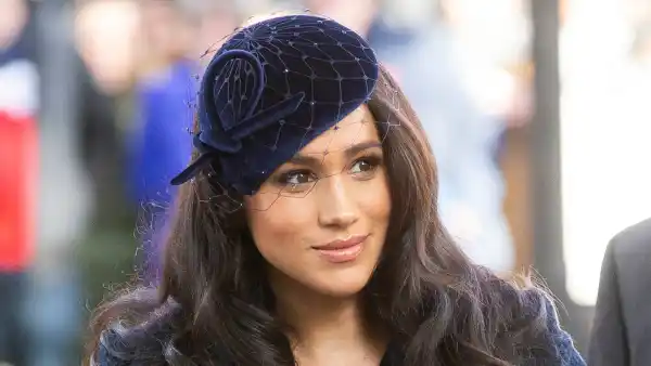 Duchess Meghan's Guide To Hosting Christmas With Friends Resurfaces