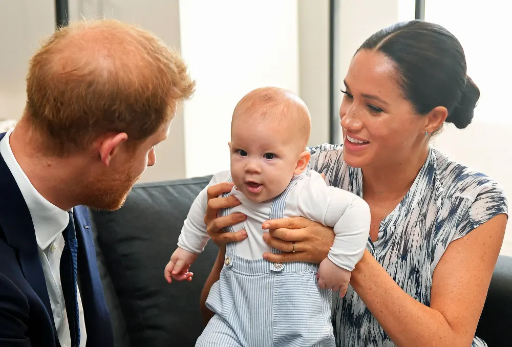 Duchess Meghan, Prince Harry&rsquo;s Son Archie Is Already a 'Social Butterfly!'