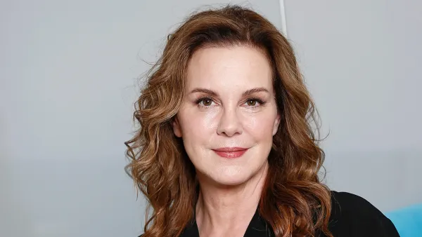 Elizabeth Perkins: 25 Things You Don’t Know About Me!