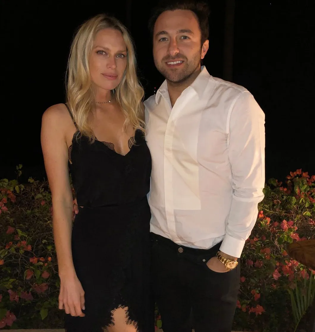 Erin-Foster-and-Simon-Tikhman-Are-Married