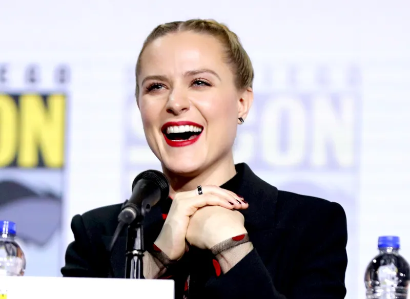 Evan Rachel Wood Cat Review