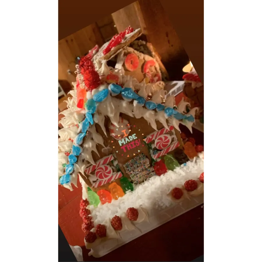 Gigi, Bella and Yolanda Hadid Make Gingerbread Houses Together on Christmas