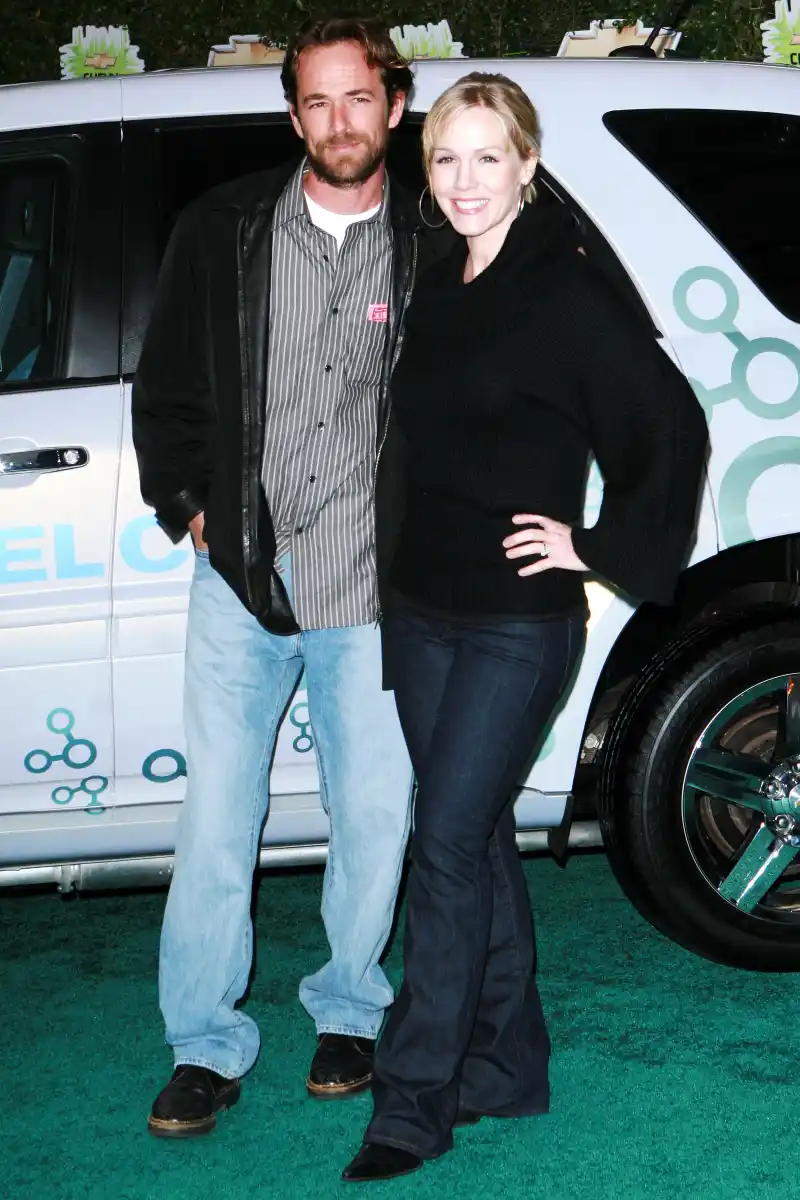 Jennie Garth Luke Perry Would've Been Happy We Did 90210 Revival