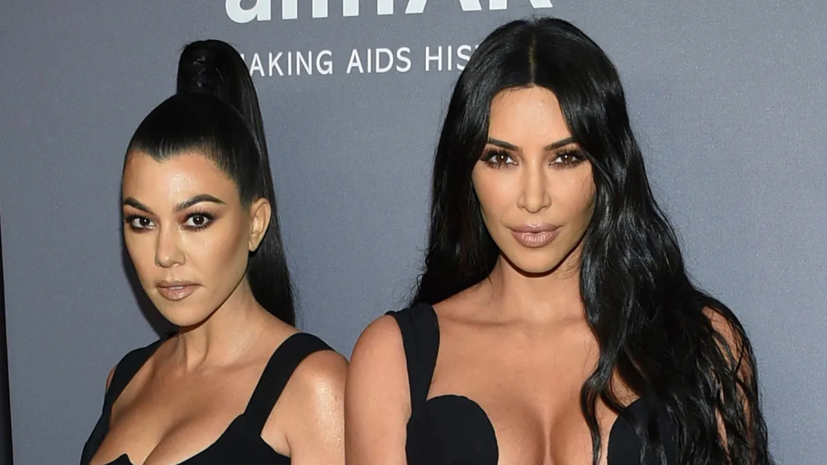 Kim and Kourtney Kardashian Try to Mend Their Relationship During 'KUWTK' Finale