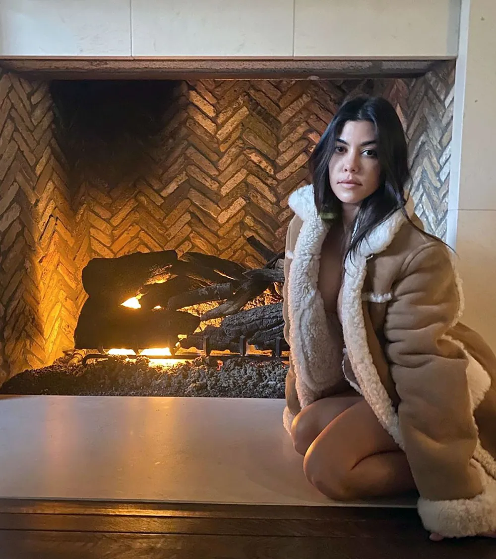 Kourtney Kardashian Poses in $7,000 Coat For Instagram