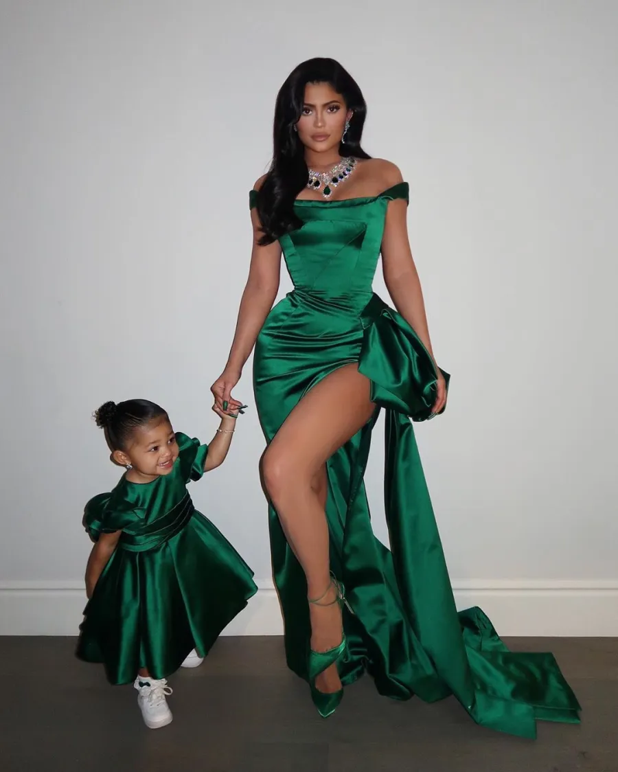 Kourtney Kardashian Hosts This Year’s Kardashian Family Christmas Party