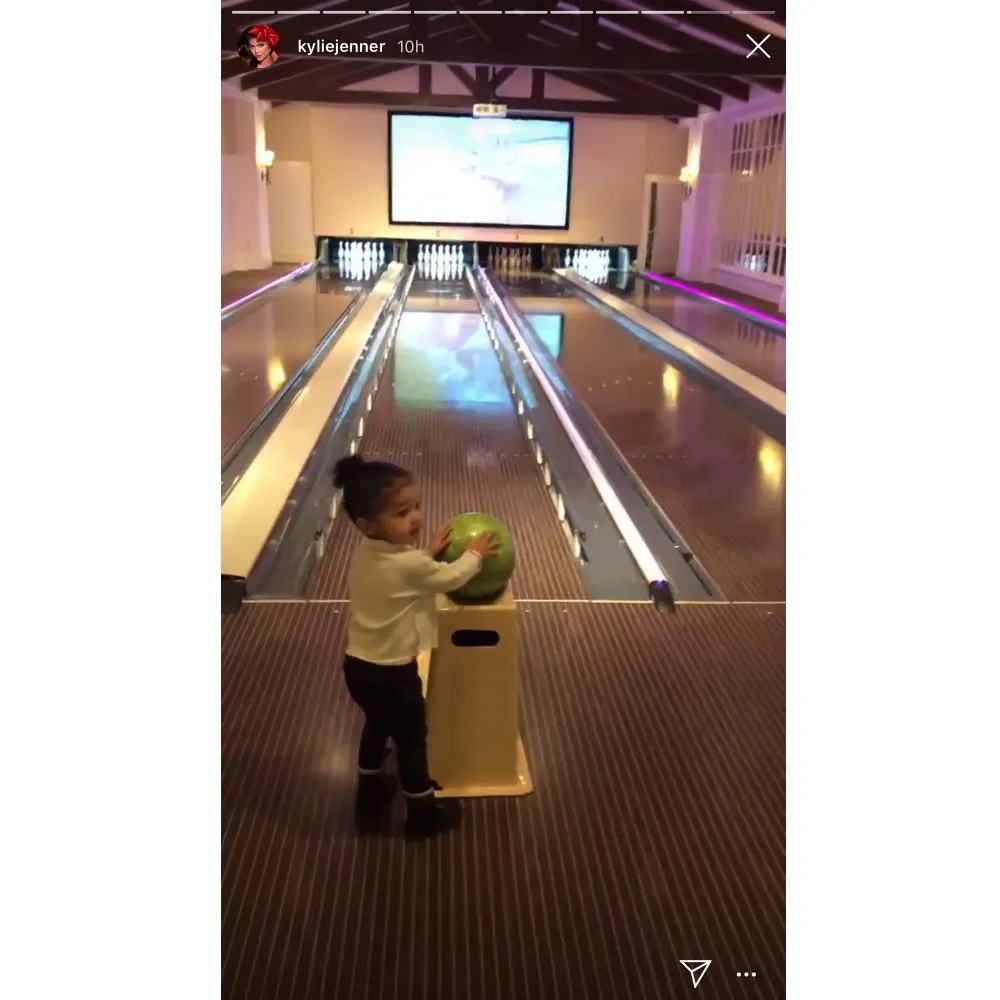 Kylie Jenner&rsquo;s Daughter Stormi Learns to Bowl During Snowy Getaway
