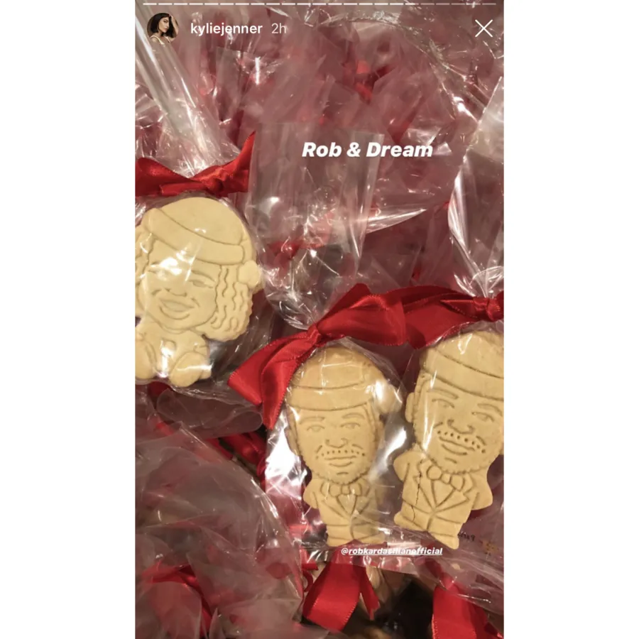 Kylie Jenner Gives Her Family Custom Cookies for Christmas