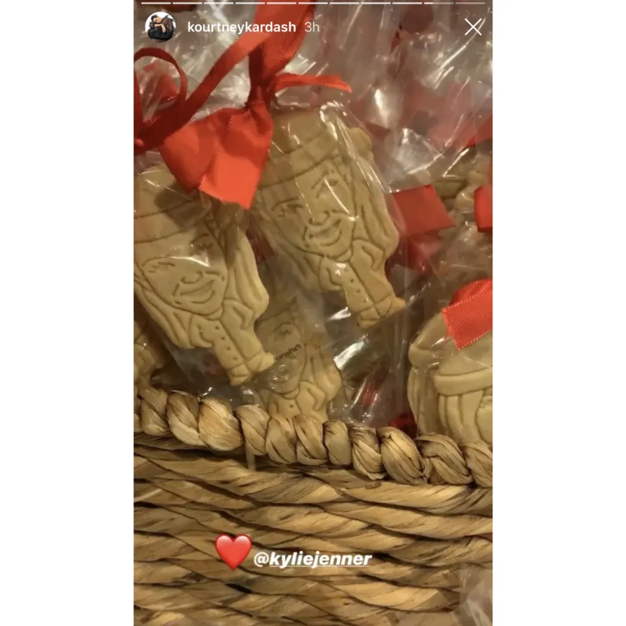 Kylie Jenner Gives Her Family Custom Cookies for Christmas