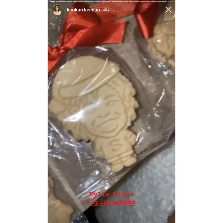 Kylie Jenner Gives Her Family Custom Cookies for Christmas