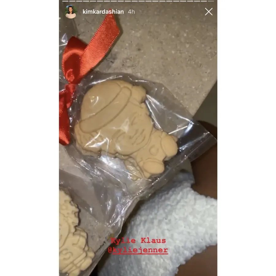 Kylie Jenner Gives Her Family Custom Cookies for Christmas