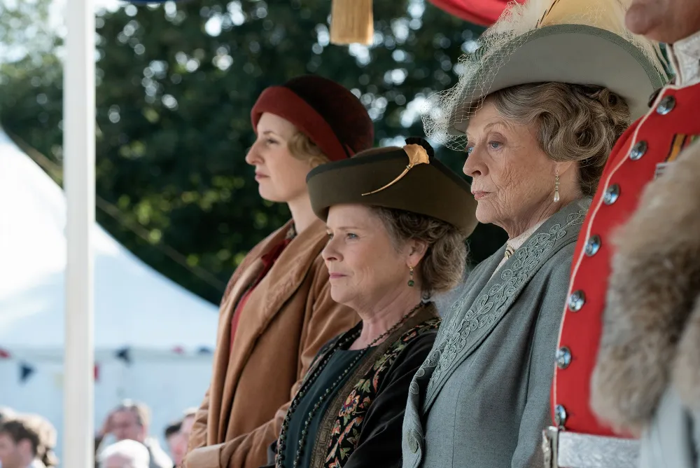 Maggie Smith Says 'Harry Potter,' 'Downton Abbey' Weren't 'Satisfying