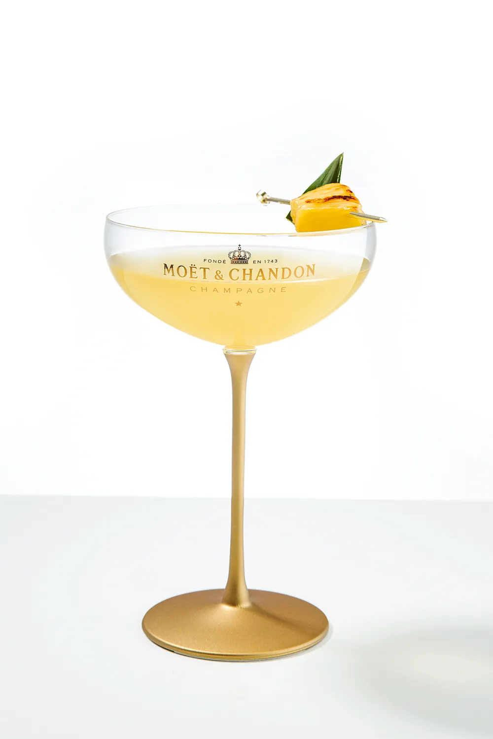 Moet & Chandon Unveils the Official 2020 Golden Globes Cocktail