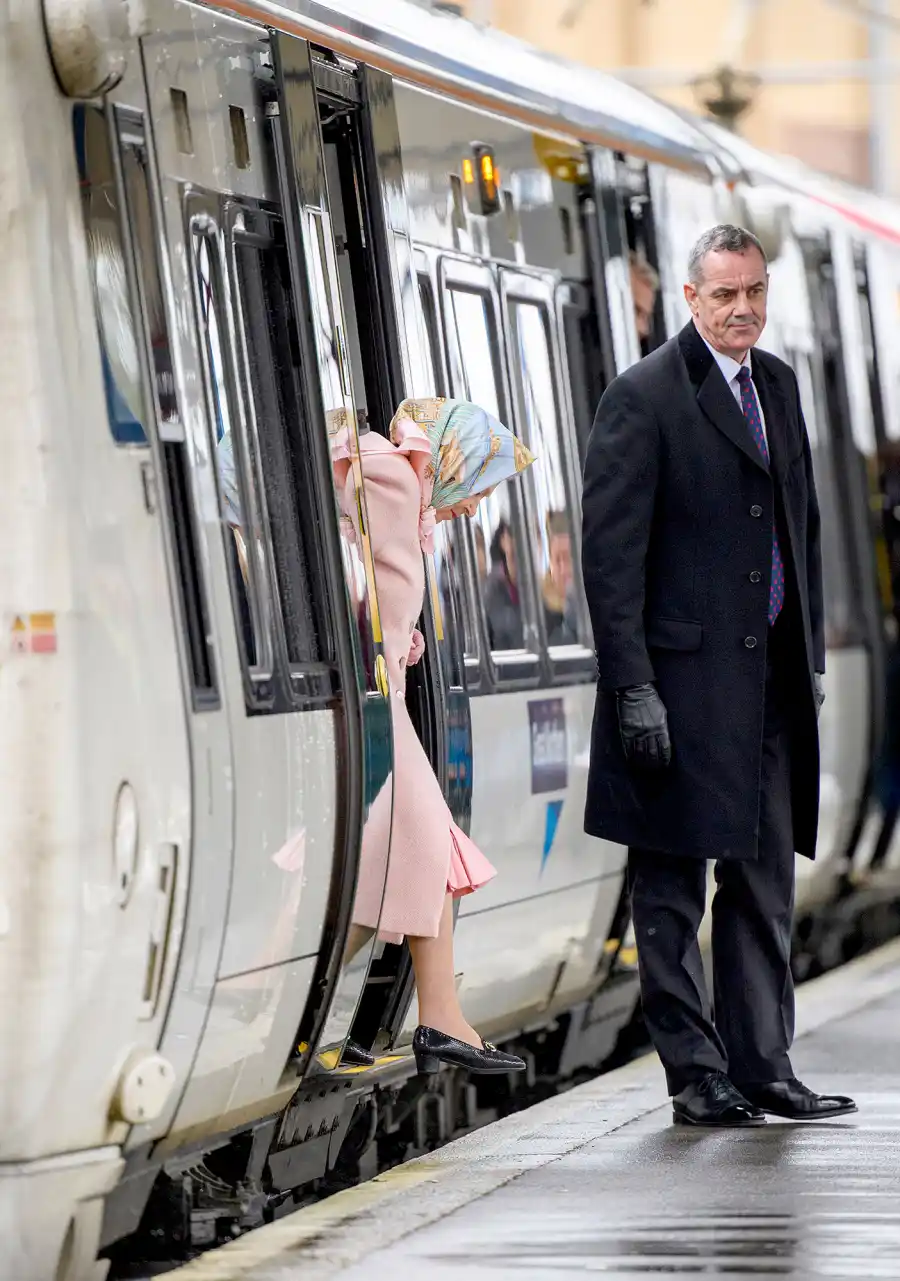 Queen-Elizabeth-II-Goes-to-Sandringham-Amid-Philip-Hospitalization