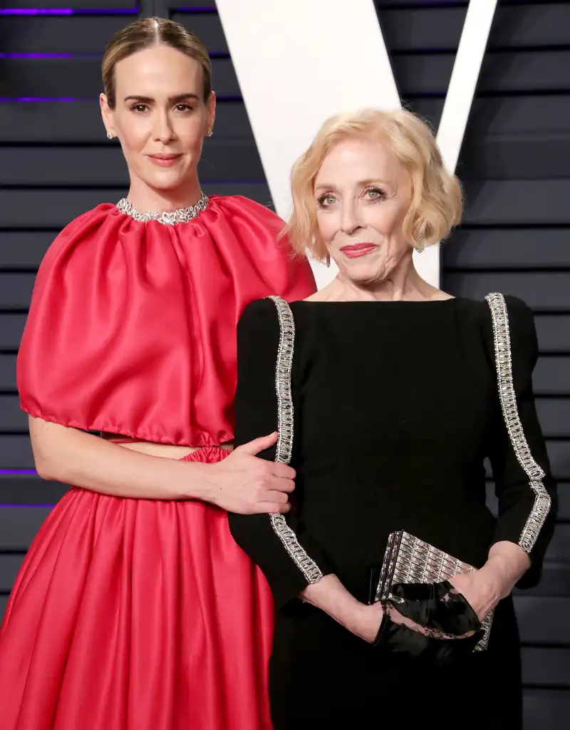 Sarah-Paulson-and-Holland-Taylor