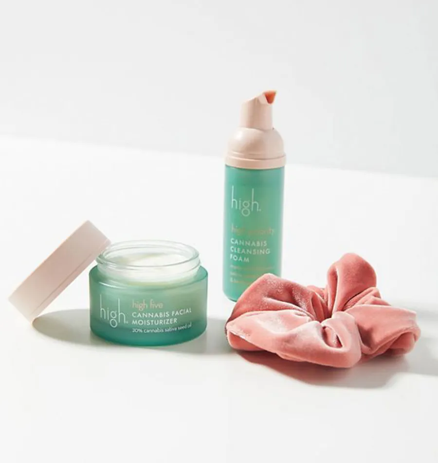 Stocking Stuffers Gift Guide - High Beauty High Value Gift Set