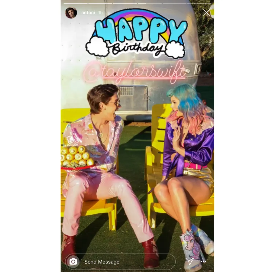 Taylor Swift’s Best Friends Wish Her Happy 30th Birthday