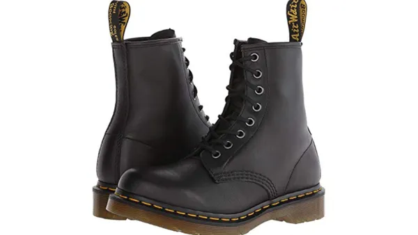 Dr. Martens 1460 W Boots