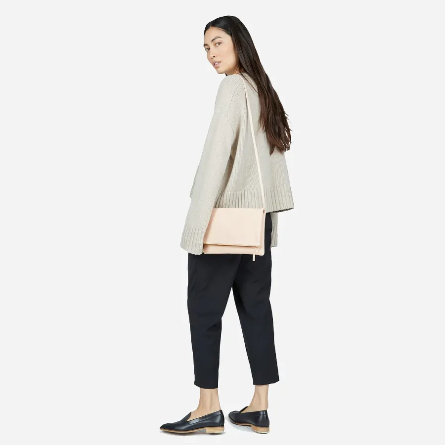 foldover-crossbody-everlane gift guide 2019