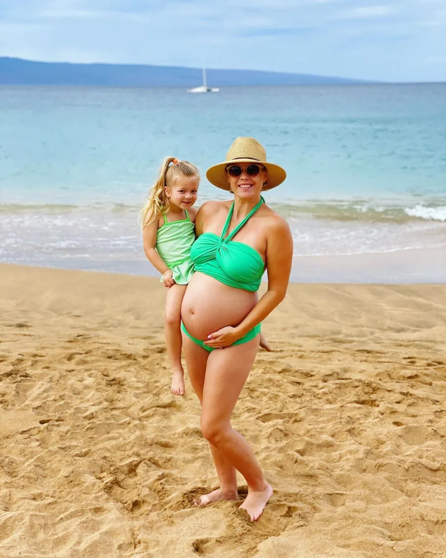 Kim Caldwell Bikini Baby Bumps in 3rd Trimester