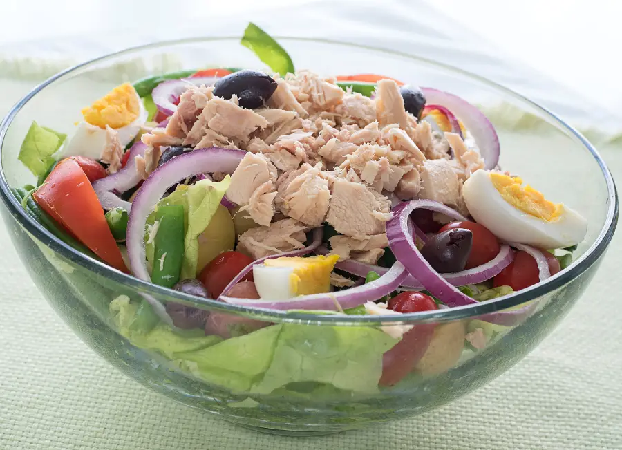 tuna-on-salad
