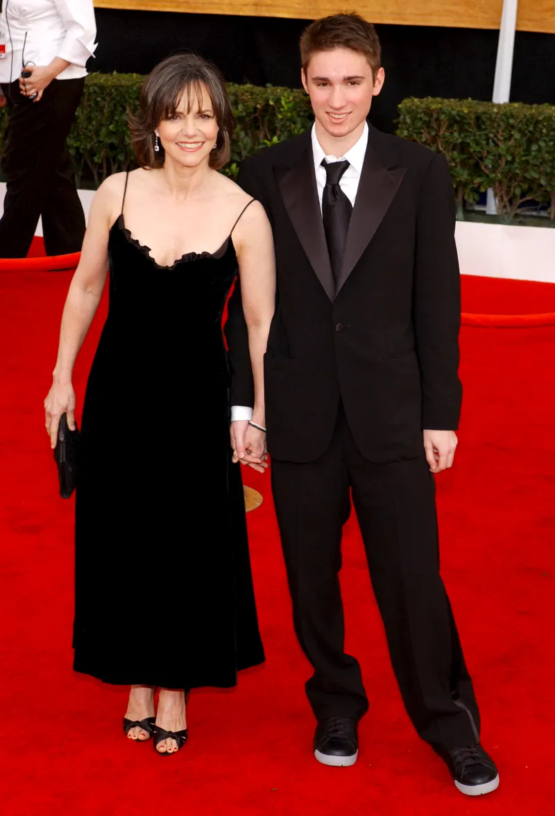 2008-Sally-Field-and-son-SAG-awards