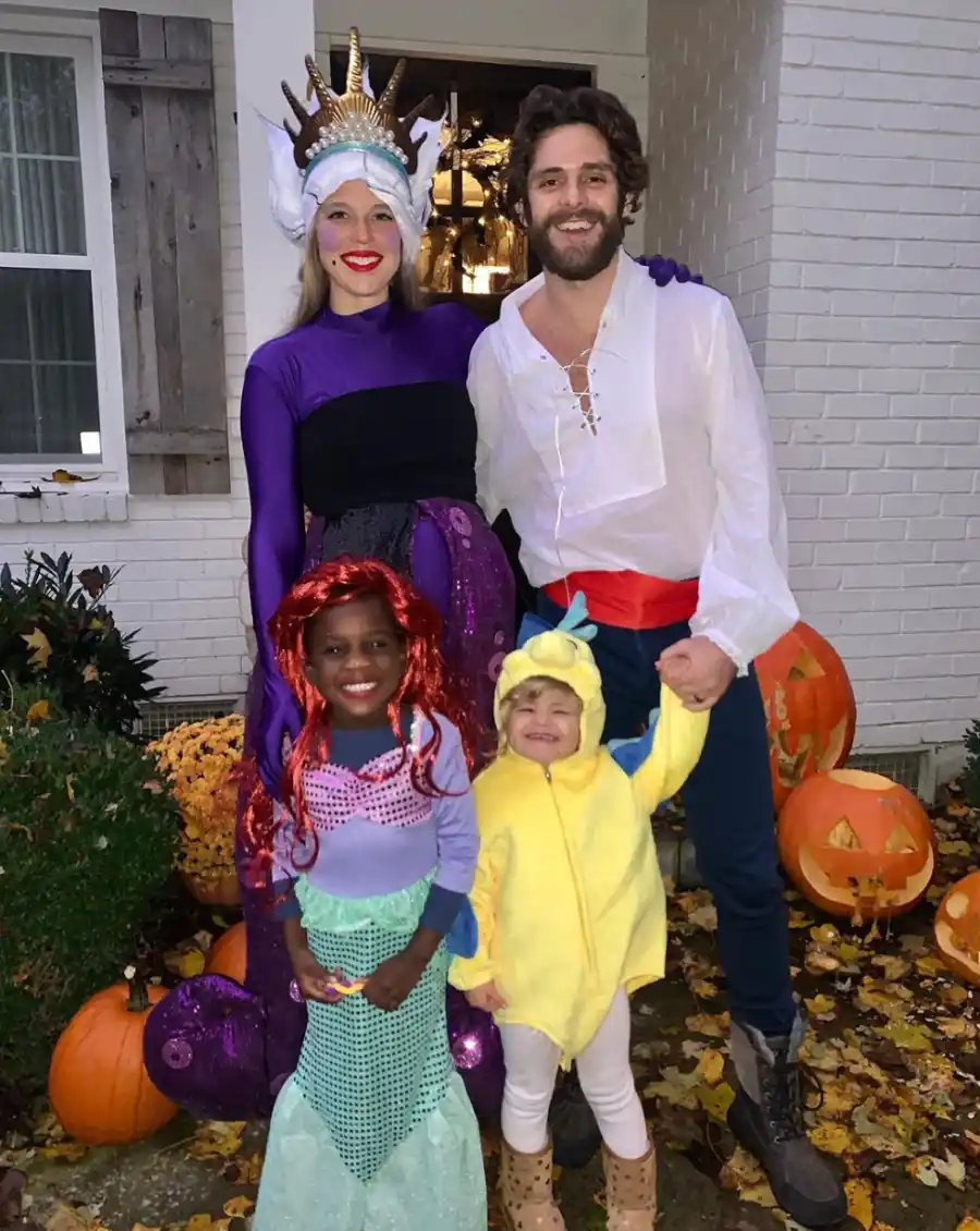 Thomas-Rhett-and-Lauren-Akins’-Sweetest-Moments-With-Their-Family
