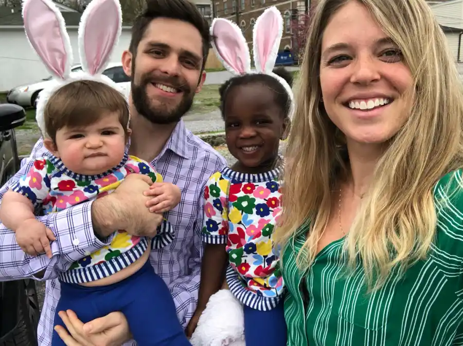 Thomas-Rhett-and-Lauren-Akins’-Sweetest-Moments-With-Their-Family