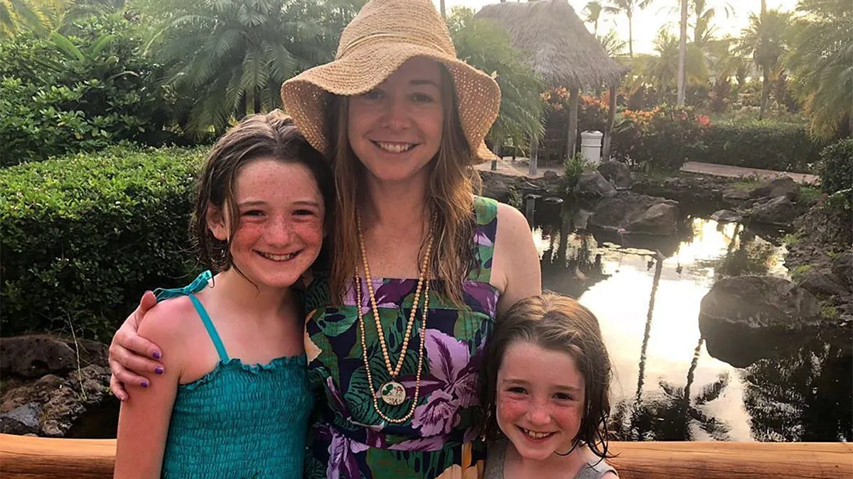 Alyson Hannigan Daughters