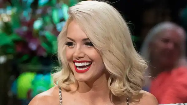 Bachelor in Paradise's Jenna Cooper Announces Pregnancy