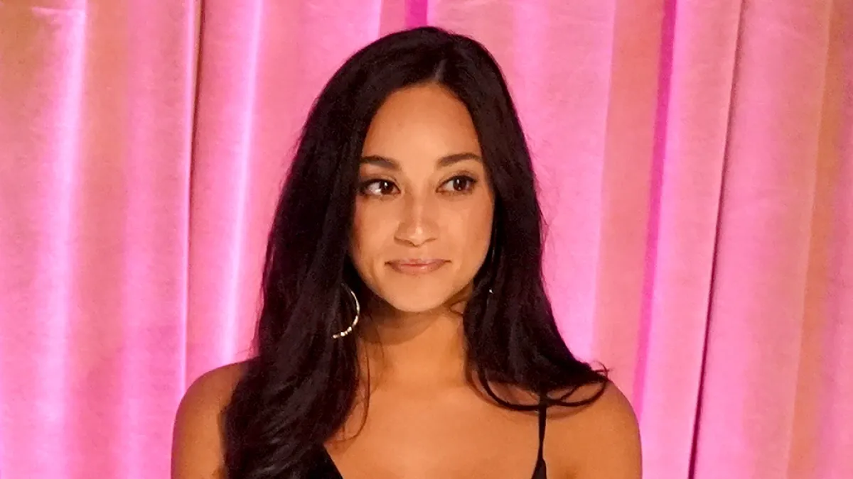 Bachelor’s-Victoria-F.-Fires-Back-After-Skydiving-Pic-Surfaces