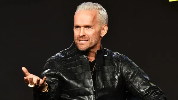 Harper Recalls Talking to His Heart After Heart Attack