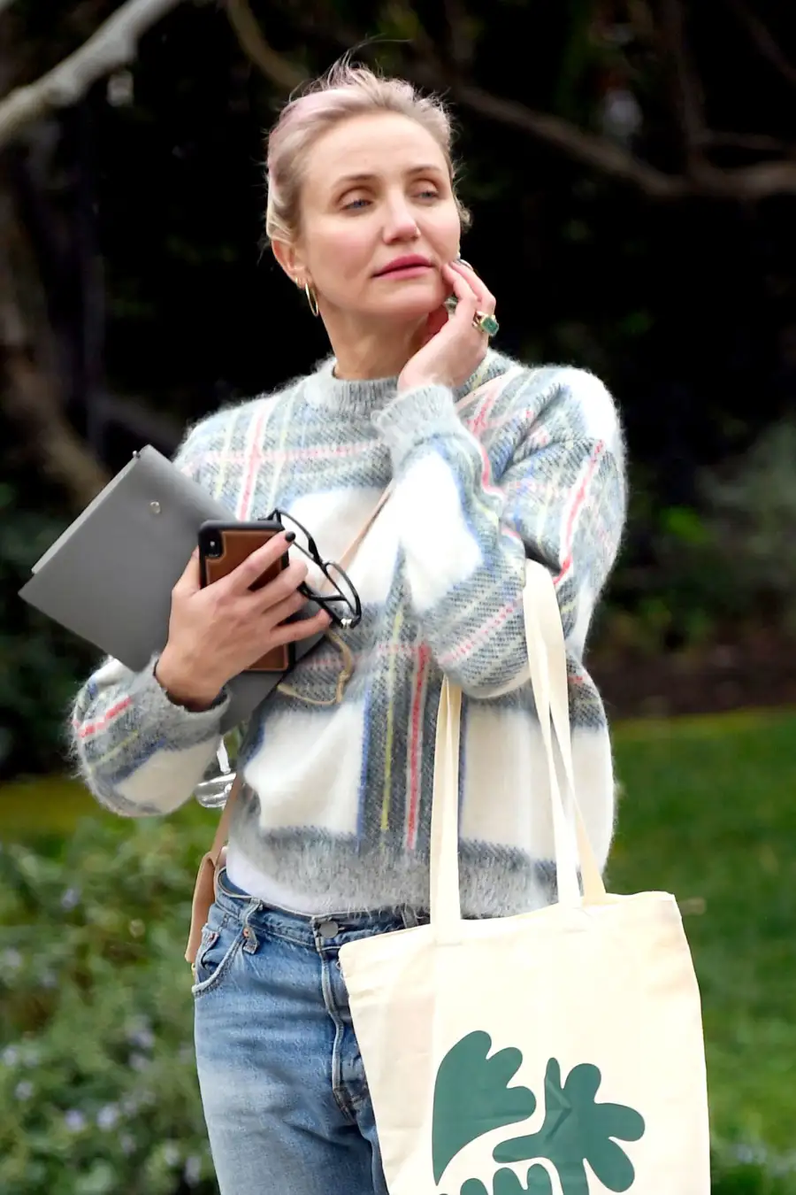 Cameron Diaz Spotted Out for 1st Time Since Welcoming Daughter Raddix