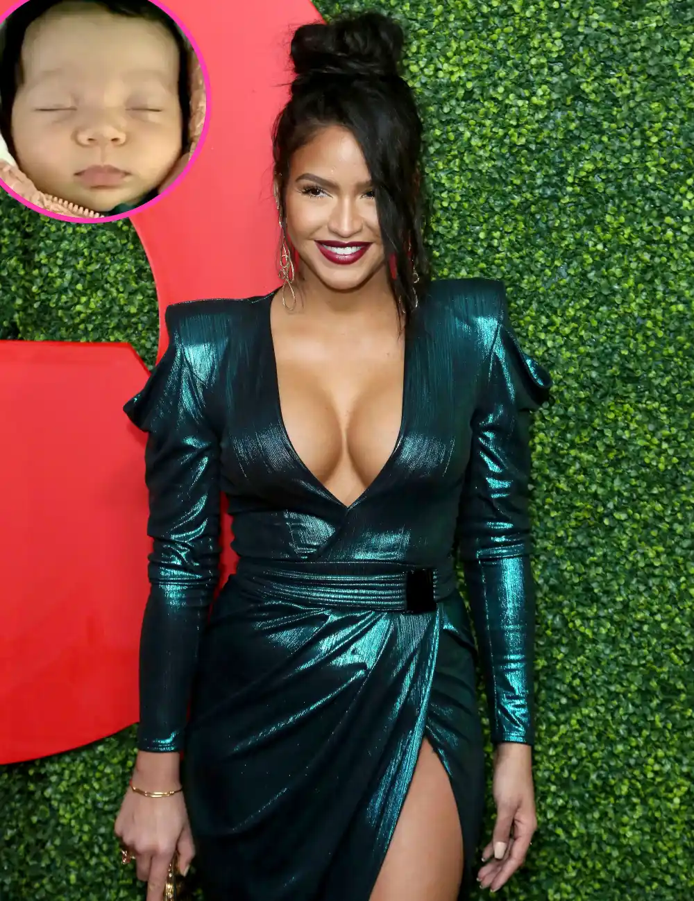 Cassie Shares 1st Photo of Her Alex Fine Daughter Frankie Face