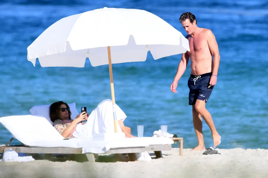 Cindy Crawford Bikini and Rande Gerber Beach New Years Day