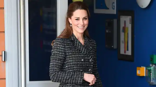 Duchess Kate Middleton Gets Crafty at Children’s Hospital