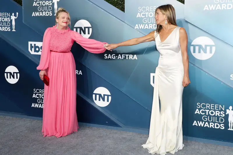 Elisabeth Moss and Jennifer Aniston Inside the SAG Awards 2020